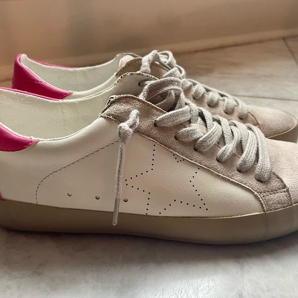 Shu Shop womens 7 new